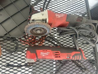 Milwaukee Grinder/ Multi Tool