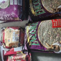 Encore Pet  Rabbit Food 