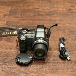 Sony Cyber-shot DSC-H5 7.2MP Digital Camera – Carl Zeiss Lens, 12x Optical Zoom | Works Great!