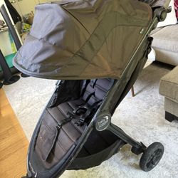 Baby Jogger Infant Car Seat + Stroller Travel System