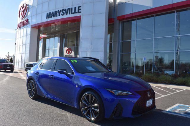 2021 Lexus IS