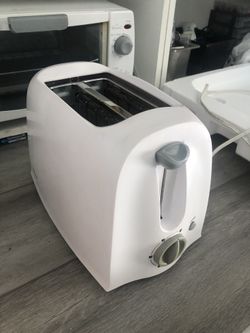 2-slice toaster