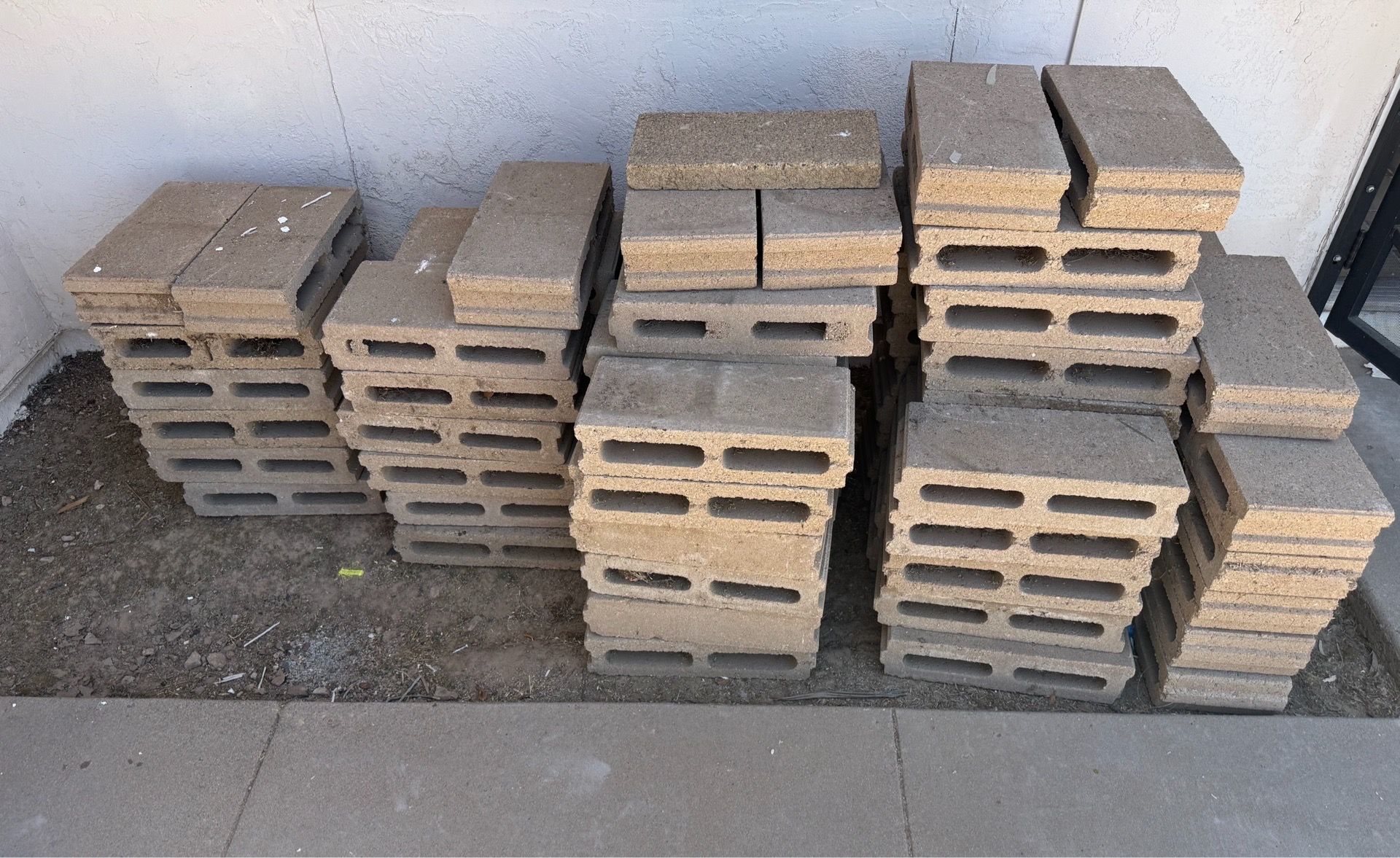 Bricks - 18x8