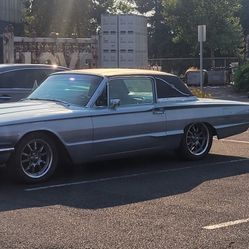 1966 Ford Thunderbird
