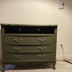 Green Dresser