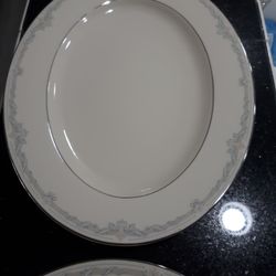 BRAND NEW LENOX LARGE TRAY SERVING 