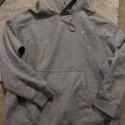 heavyweight Nike Hoodie 