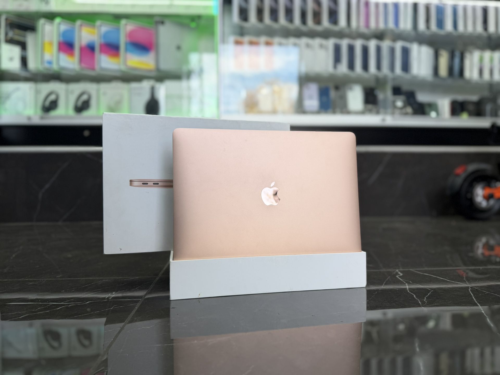 MacBook Air Rose Gold ((Take It Home In Payments/ llévatelo a casa en pagos)