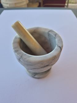 Marble Mortar and Pestle Set