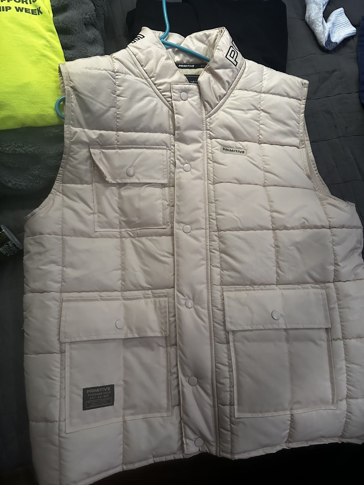Primitive Puffer vest 
