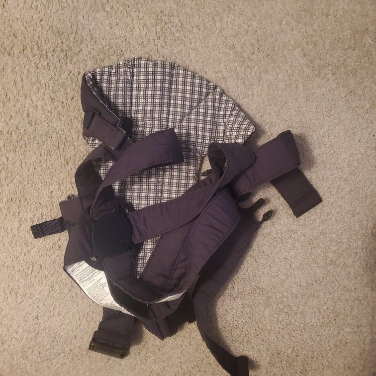 Infantino Cozy baby carrier