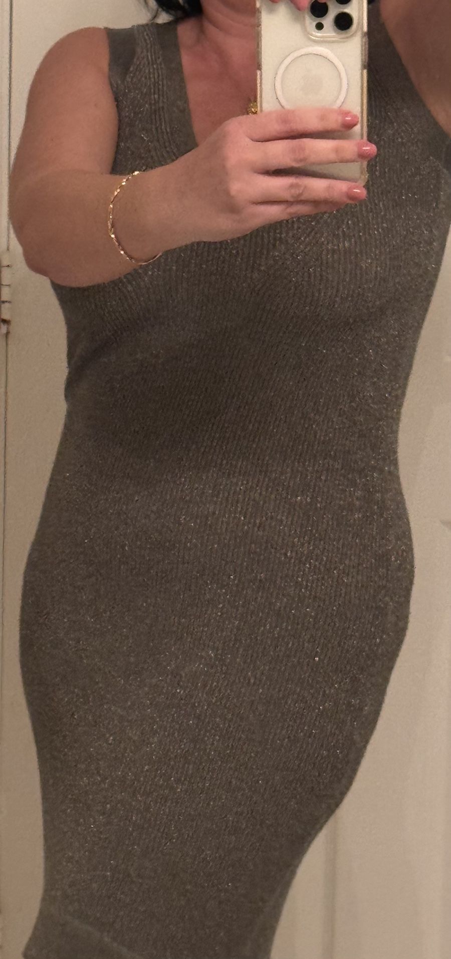 Stylish Stretch Dress Size M