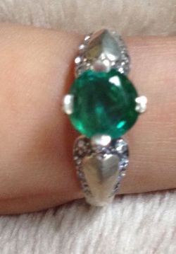 Pure silver ring with gemstone