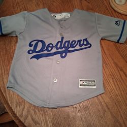 TODLERS JERSEY LIKE NEW $5 PICK UP IN SUN VALLEY 