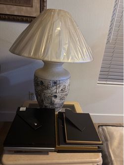 2 lamps