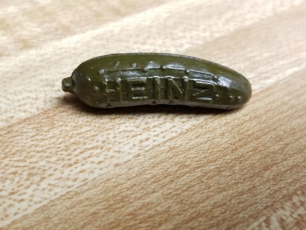 Heinze Worlds Fair Pickle Lapel Pin Cicra 1930-1940