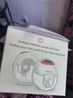 Breast pump NEW