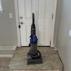 Dyson Dc33