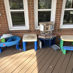 Kids toys / playset little tikes