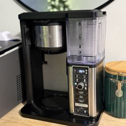 Ninja Coffee Maker- Like New