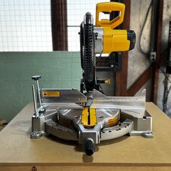 DeWalt DWS715 12” Miter Saw – $215 OBO | Light Use | 2 Blades + Accessories