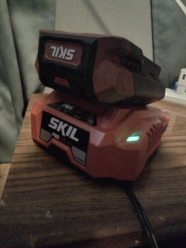 SKIL Lithium PWRCORE 40