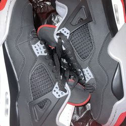 Bred 4s 2019