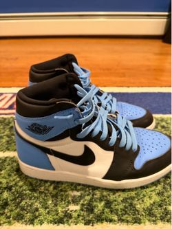 Jordan 1 UNC Toe Size 8.5