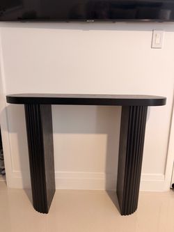 Console table
