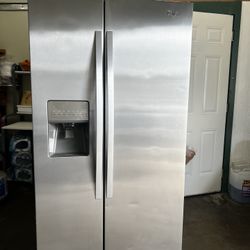 Whirlpool Side By Side Stainless Steel Side By Side Refrigerator 