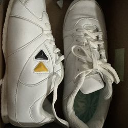 Cheer Shoes $20