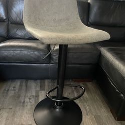 selling this single ( only 1 ) Bar Stools & Counter Stool
