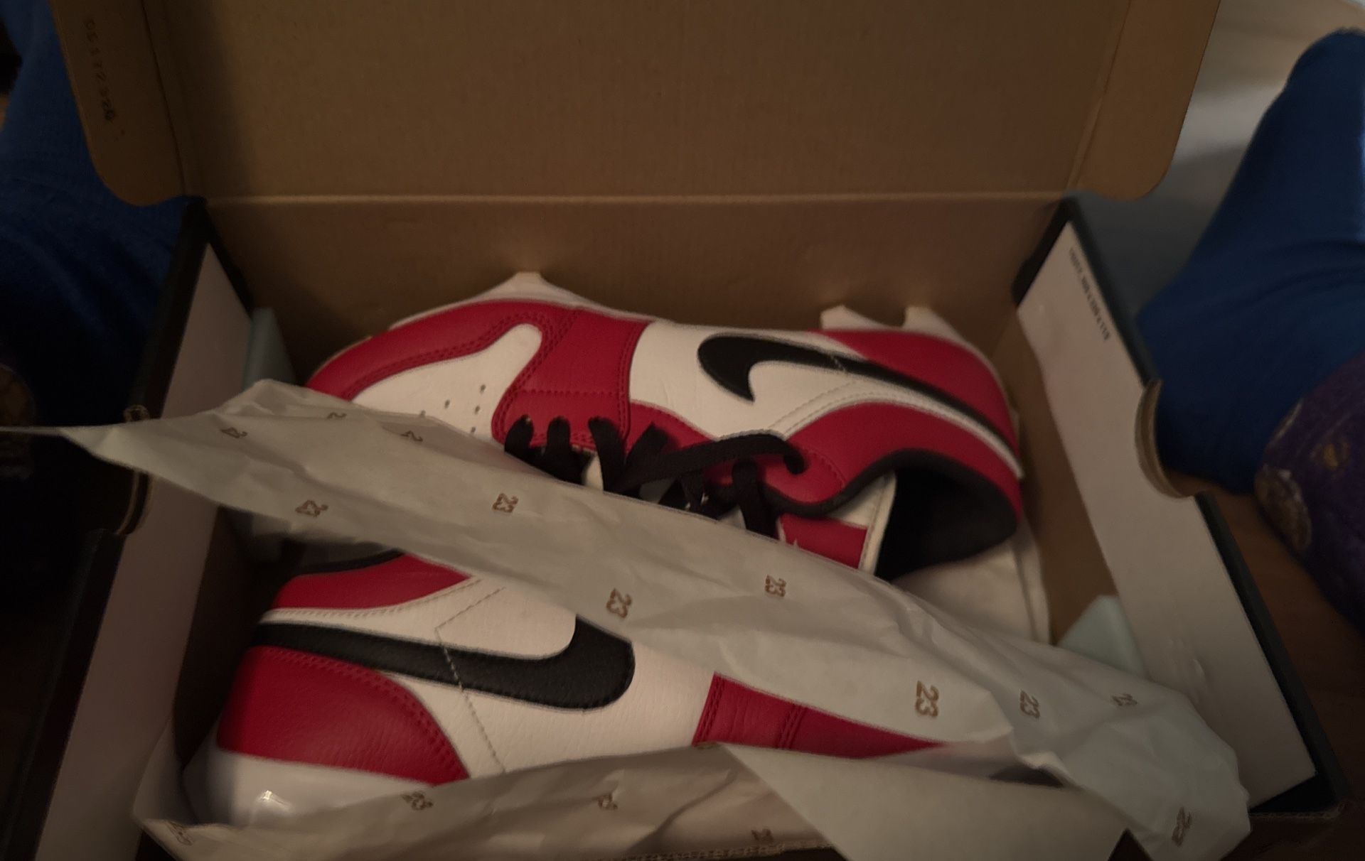 Jordan 1 Low Touchdown Football Cleat Size 8 Lightly Worn
