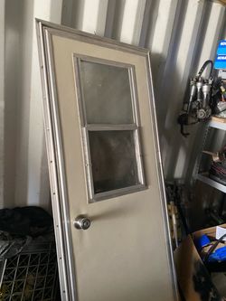Trailer home exterior door 32x80