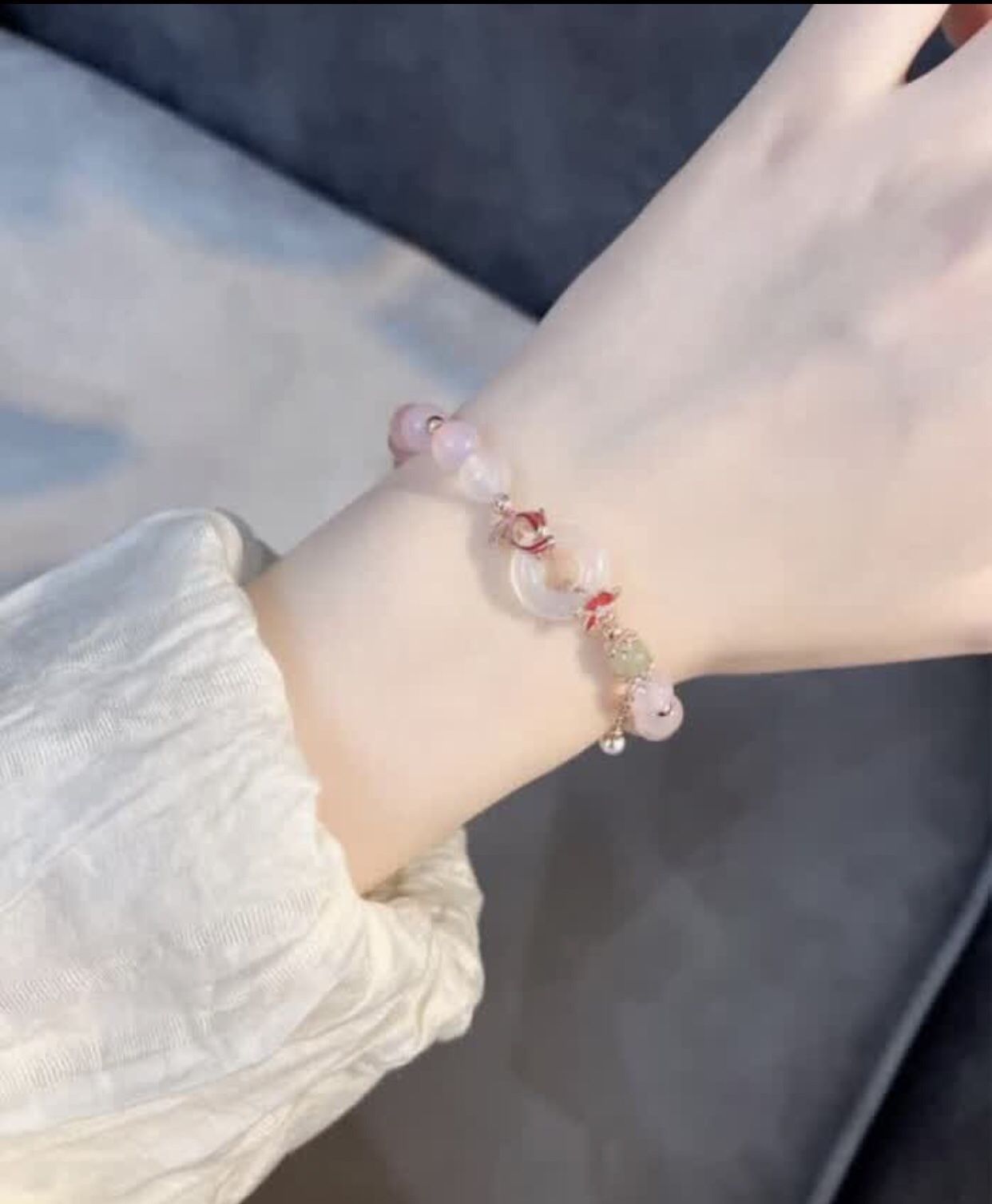 Transshipment bracelet