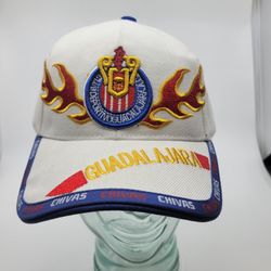 Vintage Club Deportivo Guadalajara Chivas Hat cap with embroidered logo 
by R.T.C.. New, no tags. Please see the photos.
55% cotton, 45% acrylic. Adjs