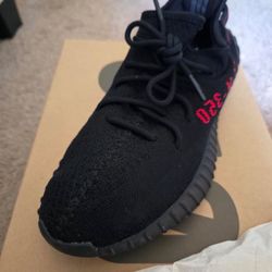 adidas Yeezy Boost 350 V2 Men's Size 10.5