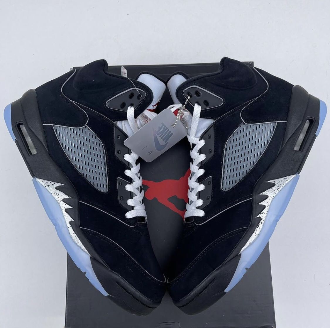 Air Jordan 5 Retro OG 'Black Metallic Reimagined