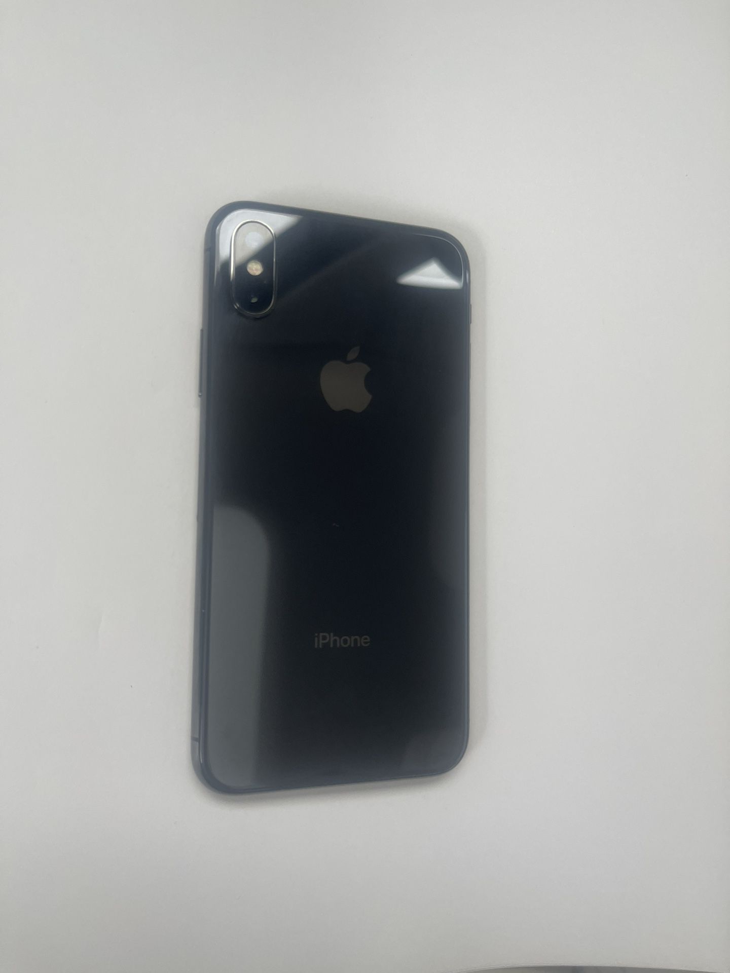 iPhone X Unlocked  Refurbished (almost New)
