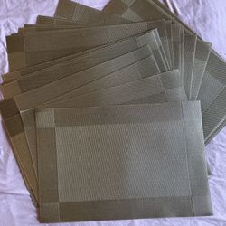 20 Vinyl Table Place Mats, 17.5” X 12” Standard Place Setting 