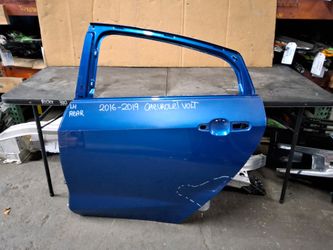 2016-2017-2018-2019 CHEVROLET VOLT LEFT SIDE REAR DOOR OEM USED #12421