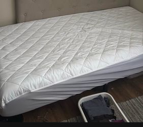 Twin Mattress, FCCTO 8" Medium Gel