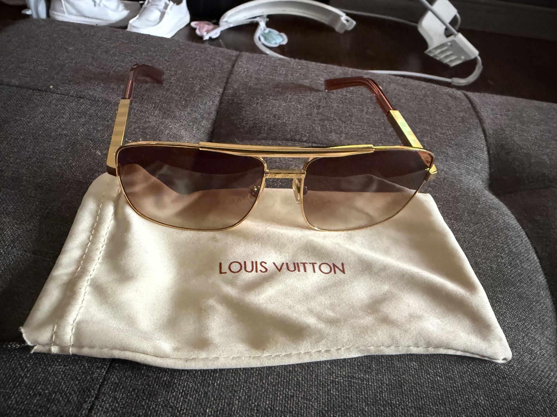 Louis Vuitton sun glasses