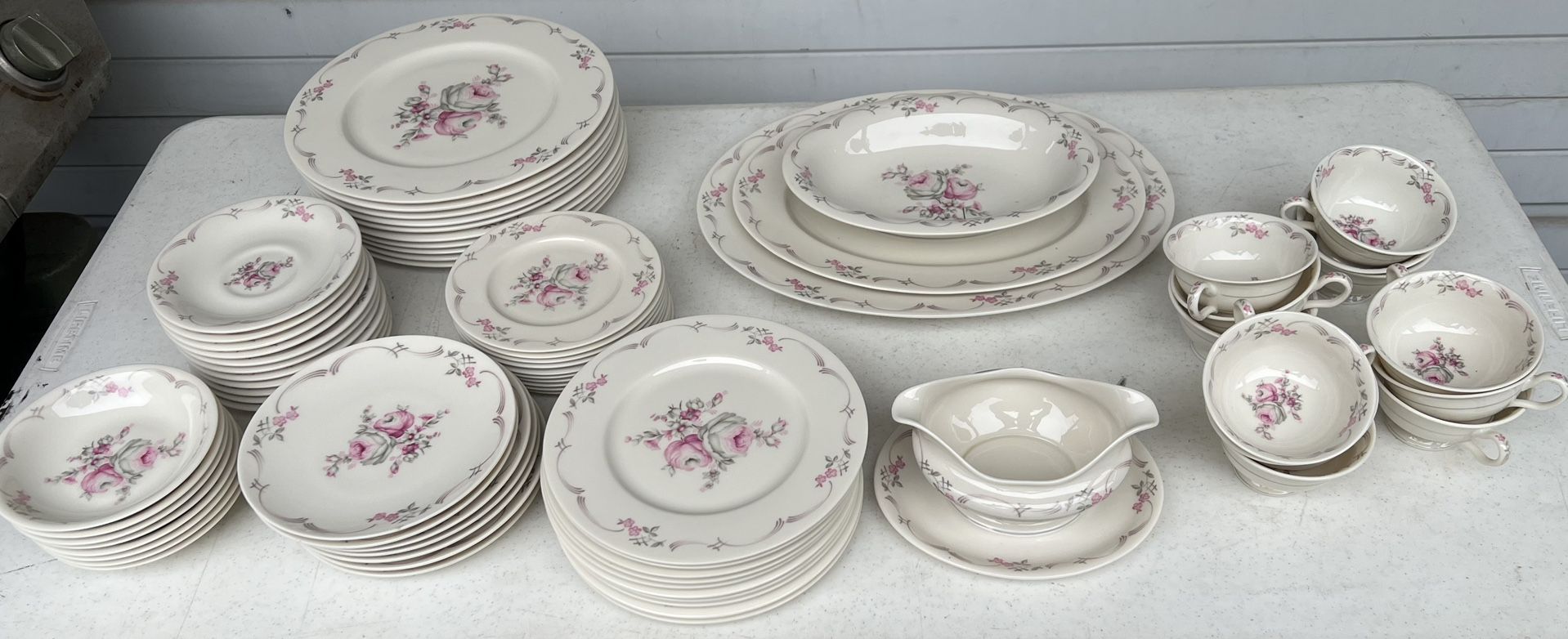 Castleton Belrose China 73 Piece Set Vintage Plates, Cups, Platters,  Gravy Boat, Bowls+
