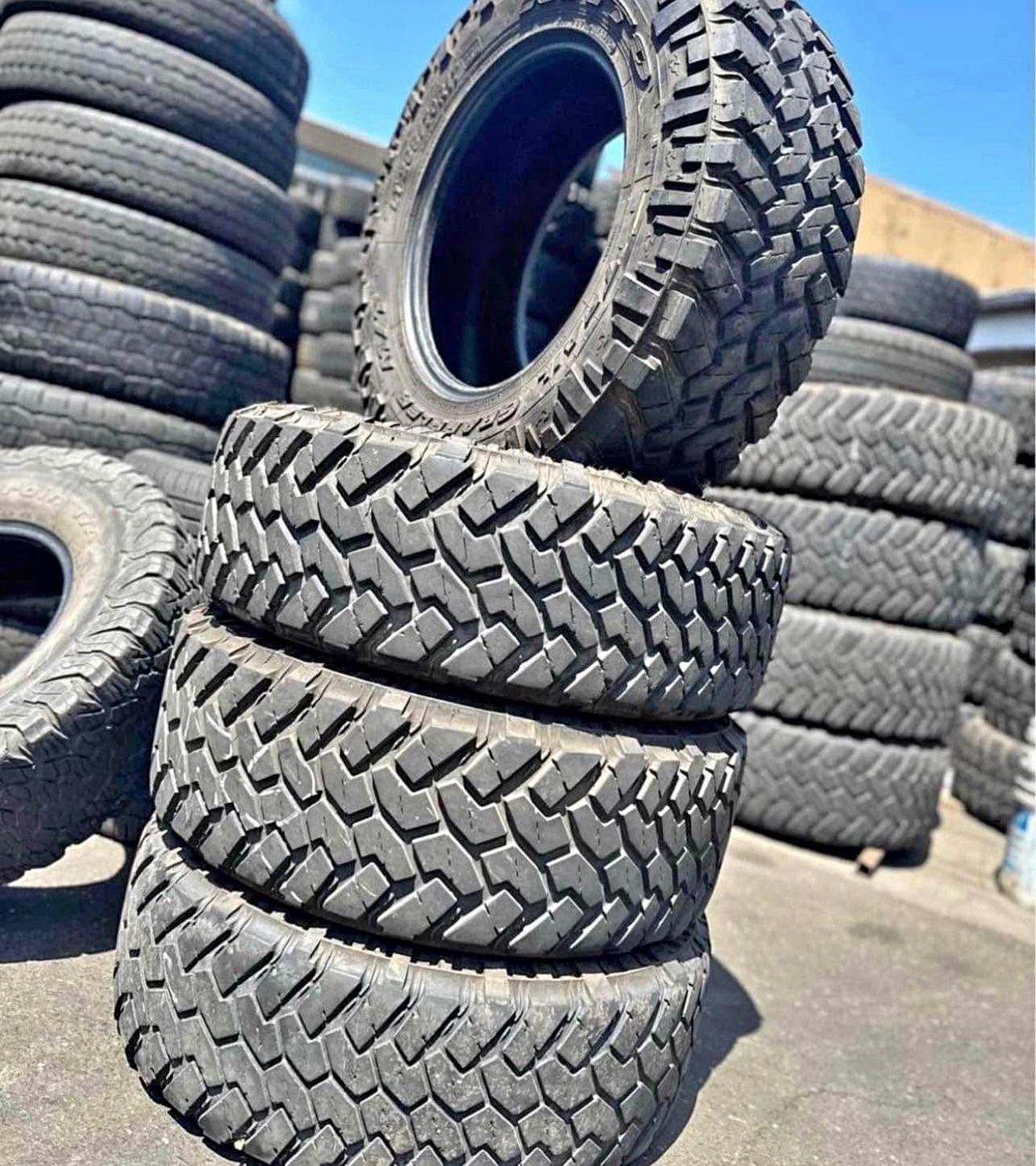 35*12.50r20 Vendo Set De Llantas Con 80% De Vida Lae 4