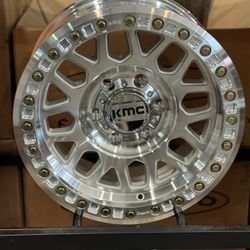 KMC GRENADE BEADLOCK WHEELS IN STOCK 17x8.5 0 OFFSET 1600$ SET OF FOUR PAYMENT PLANS AVAILABLE 