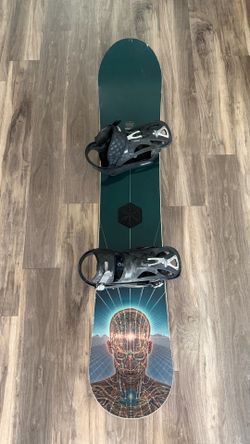 Burton Canyon 163 Snowboard + Burton Mission Bindings