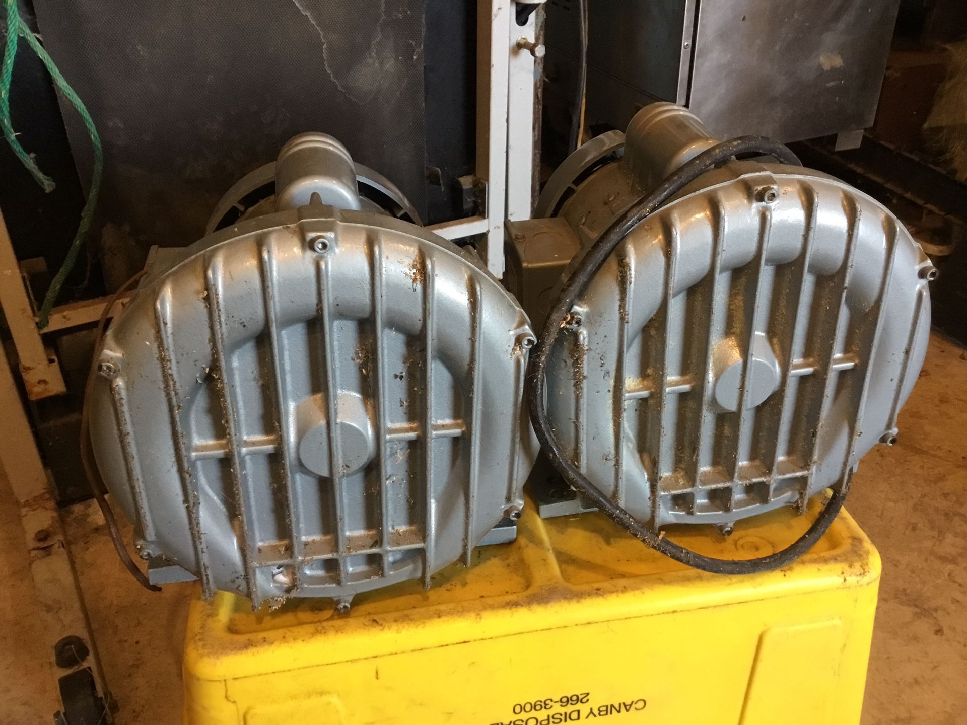 AQUAPONICS-AIR PUMP-HIGH VOLUME