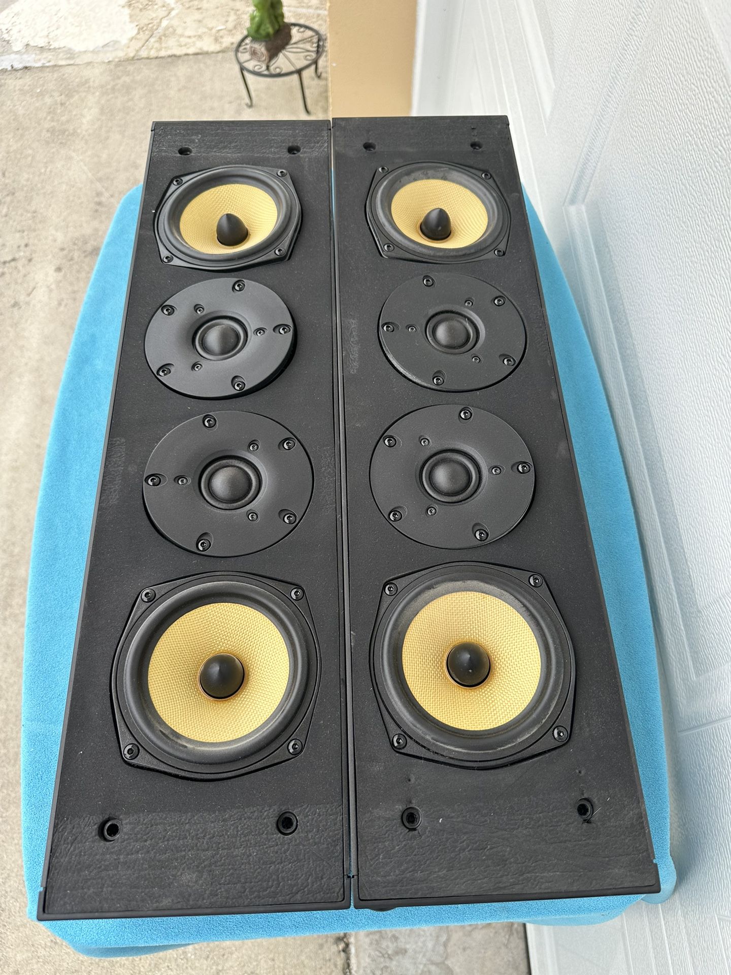Artison Portrait LCR Speakers With Brackets