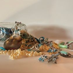 🌊Mermaid Teal Themed Mystery Jewelry Jar